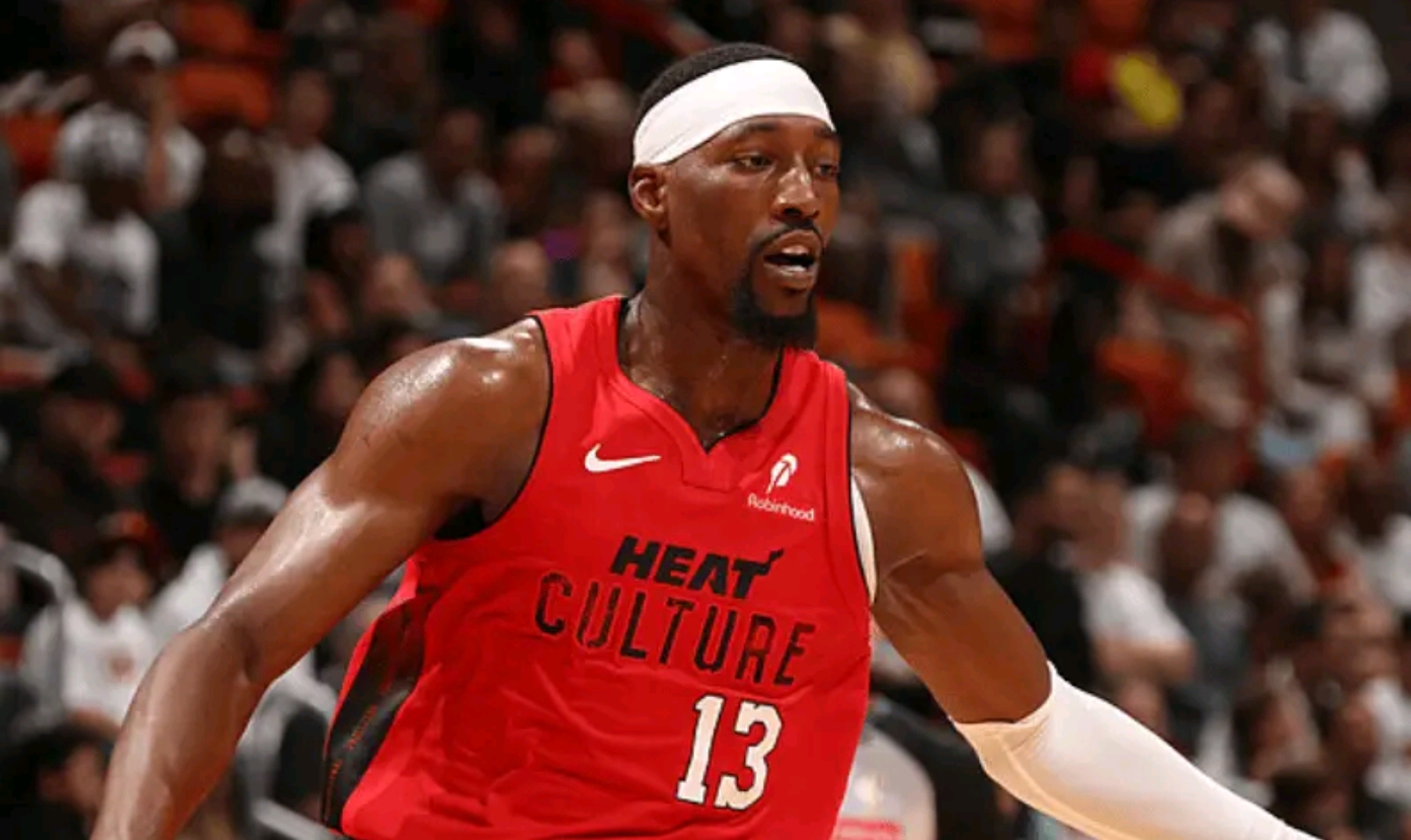 开云体育-巴特勒在法国队比赛中爆冷,败北引发热议!的简单介绍