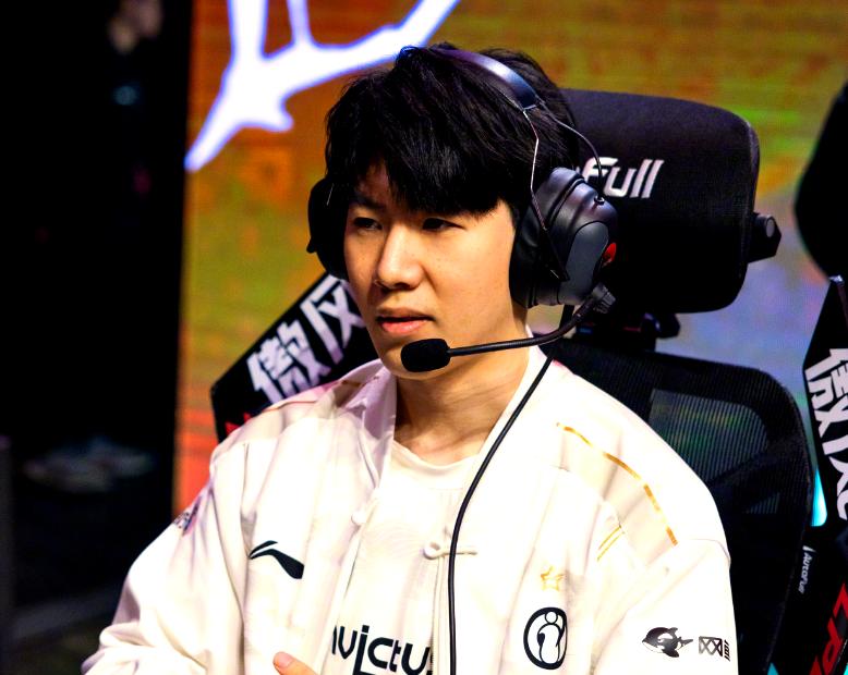 开云-TheShy新星惊险取胜表现惊艳，DWG未来可期！的简单介绍